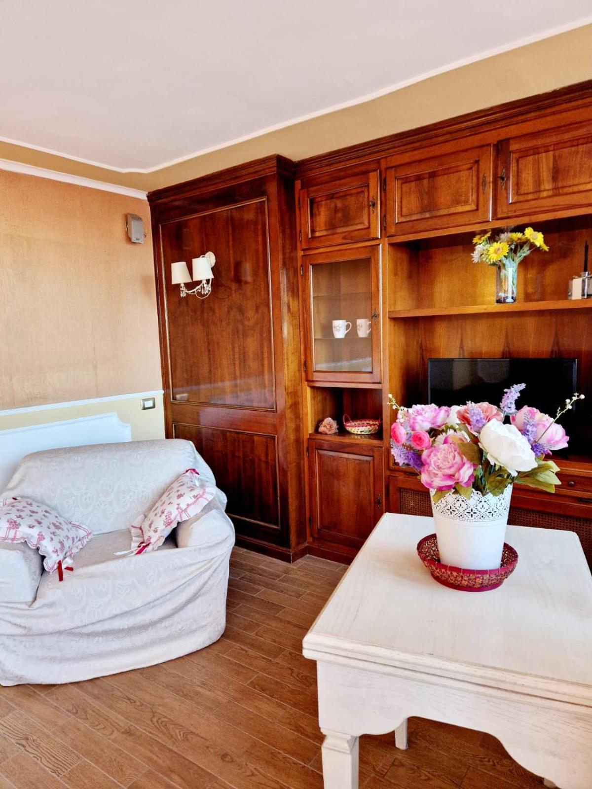 Fuga A Napoli Apartment Exterior photo
